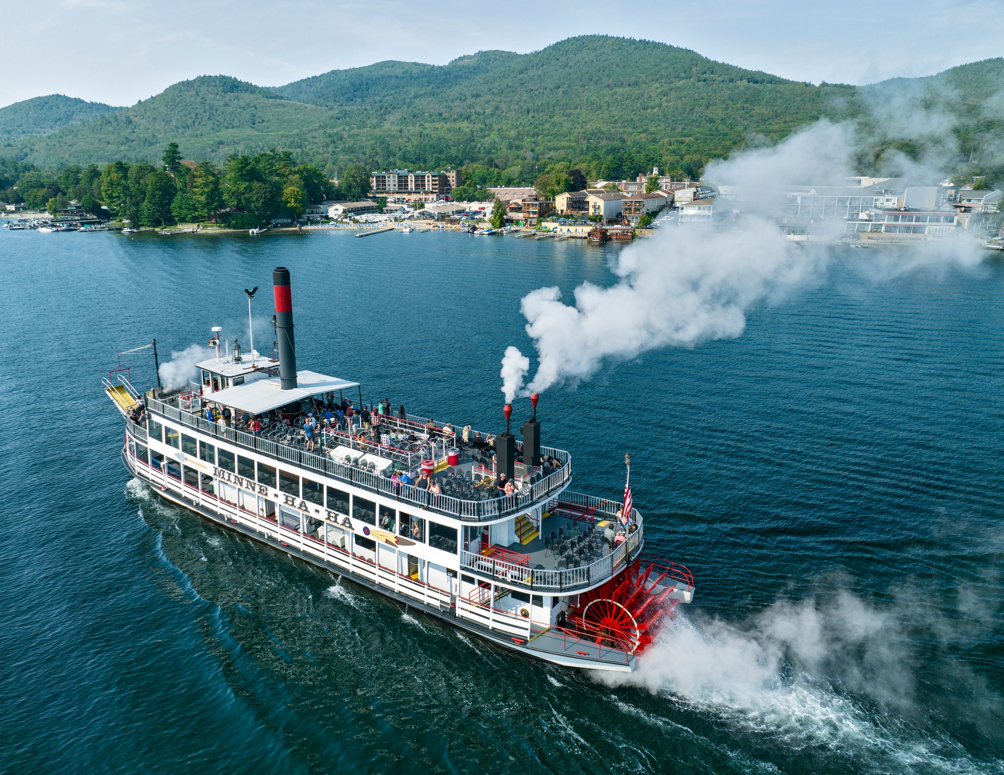 Lake George's Minne Ha Ha Paddle Wheel Cruises
